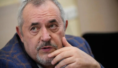 Russie: l'opposant Boris Nadejdine renonce aux législatives après une condamnation judiciaire