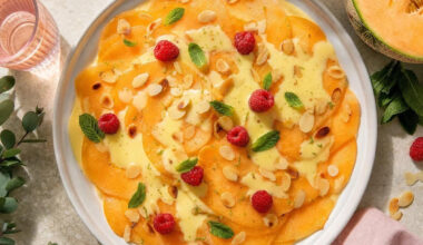 Noté 4,5/5 sur Marmiton, ce carpaccio de melon est le dessert frais que je fais tout l’été