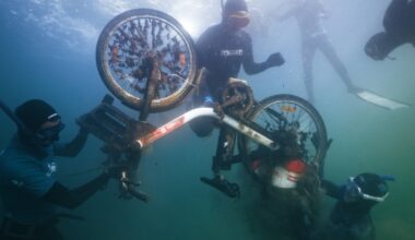 Un film raconte comment des apnéistes marseillais ont remonté deux tonnes de déchets de la rade