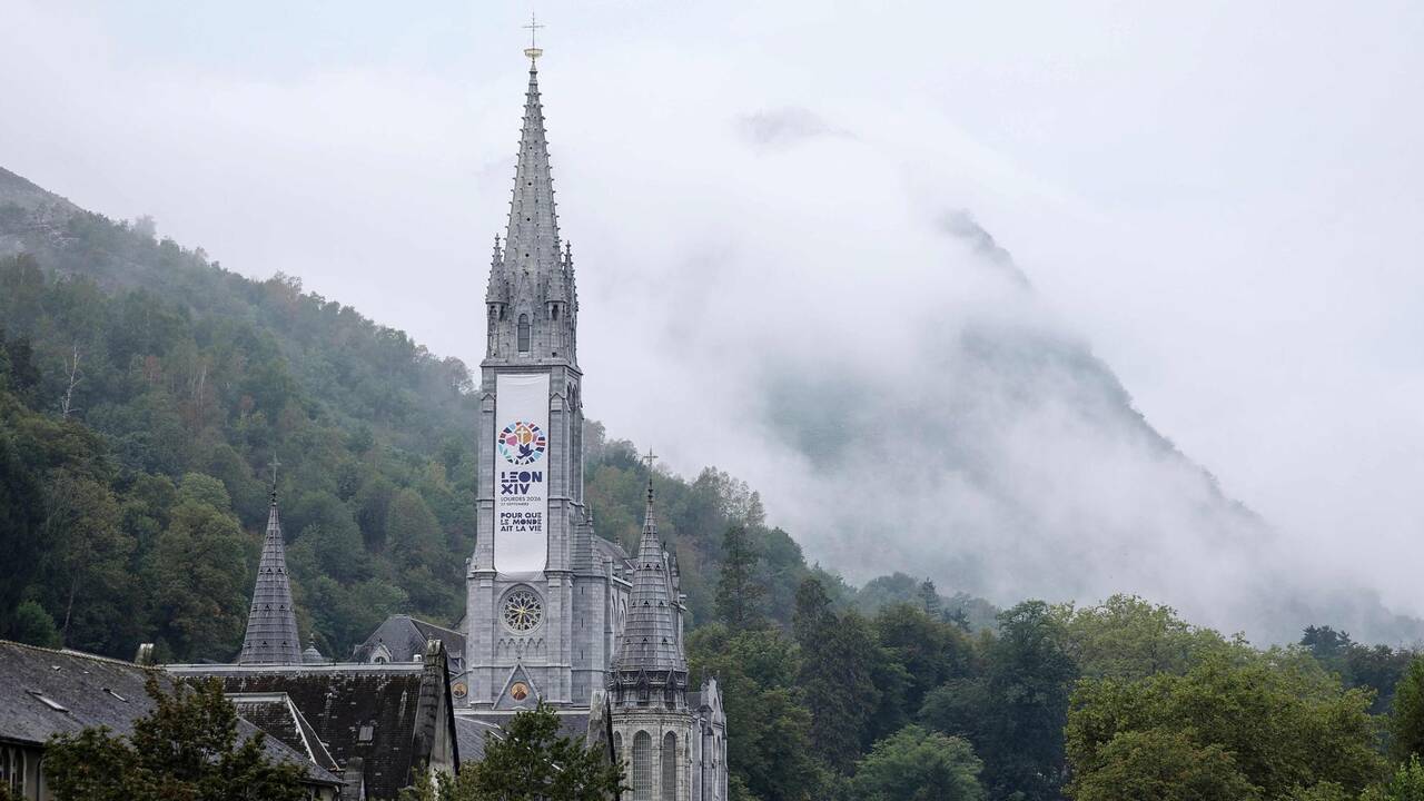Le budget du grand voyage du pape en France s’envole et pose question au pays de la laïcité