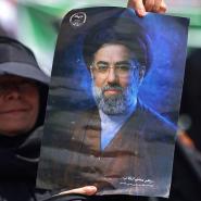 L’absence publique de l’Ayatollah Mojtaba Khamenei suscite toujours les interrogations.
