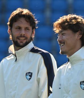 Vincent Sasso et Ayumu, deux piliers de la défense, telle qu’elle est composée à une semaine et demie de la reprise du championnat.
