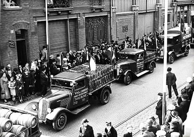 Les camions de la brasserie Meyerbeer défilent dans les rues de Roubaix. Photo collection privé – Atelier Mémoire Roubaix.