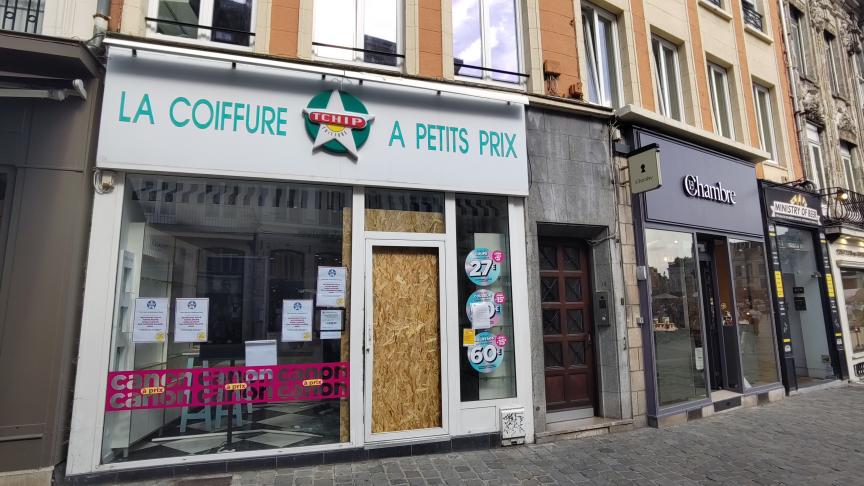Le salon de coiffure Tchip de la rue Esquermoise est fermé depuis l’incendie de mardi soir.