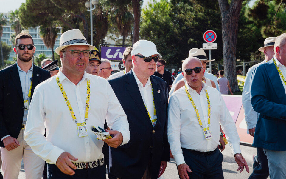 Tour de France féminin : Albert de Monaco, supporter de prestige à Nice !