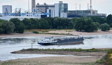 Allemagne: l'industrie en souffrance face à la sécheresse qui abaisse le niveau du Rhin