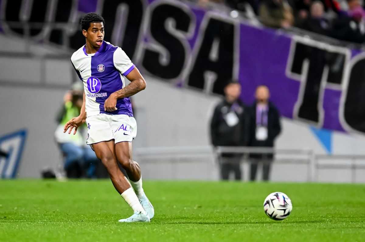 Mercato: Toulouse repousse une offre record de Sunderland pour Dayann Methalie