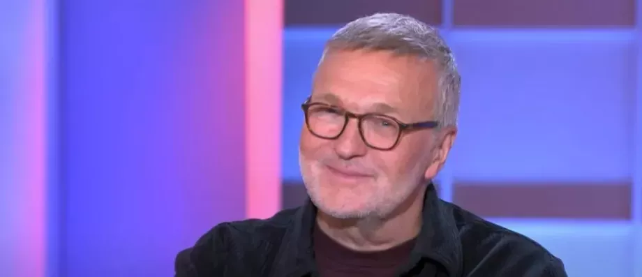 Laurent Ruquier propose ses services à TF1: L'animateur se dit prêt à remplacer Michael Goldman et reprendre le poste de directeur de la Star Academy: "Ca me plairait !"