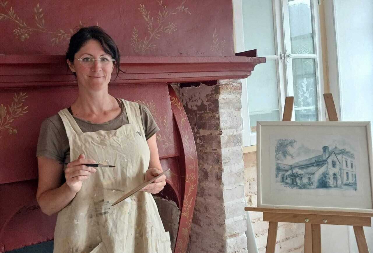 Artiste aux nombreux talents, elle ouvre un atelier dans ce village de Mayenne : « J’ai été accueillie comme une reine »