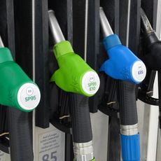 La moitié des personnes éligibles n'a pas encore réclamé ce coup de pouce à la pompe.