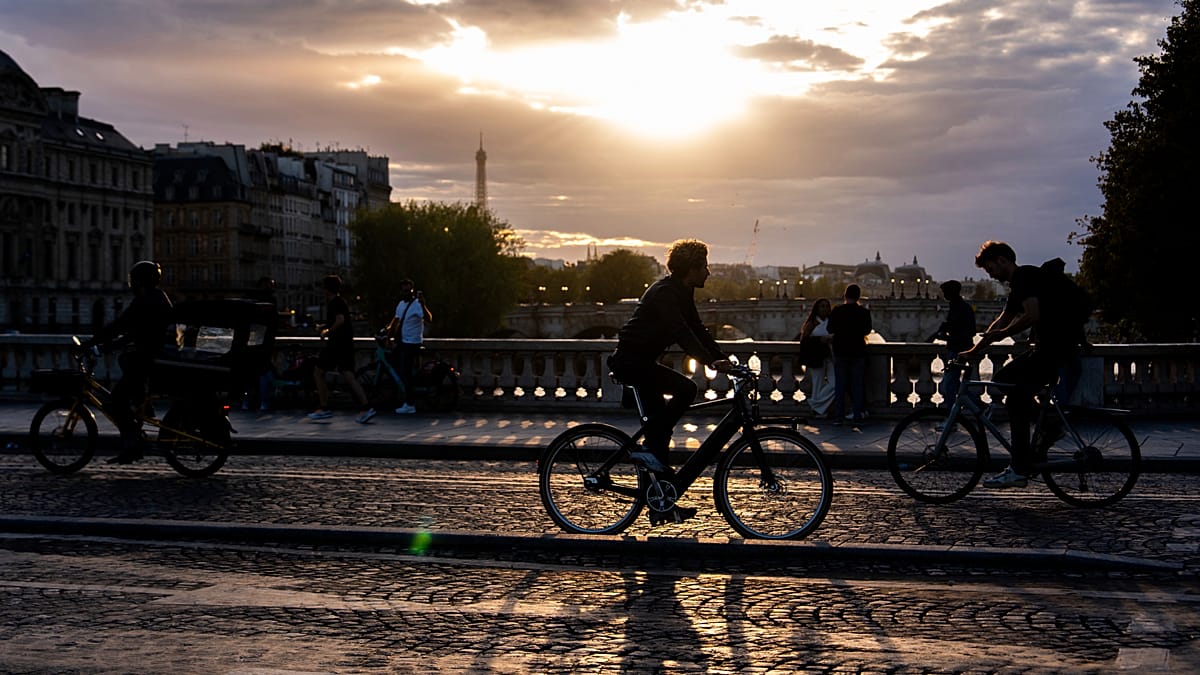 À Paris, les touristes privilégient davantage le vélo pour découvrir la ville