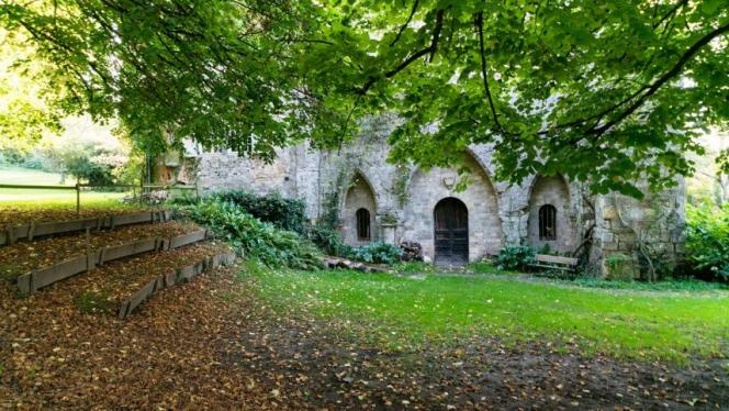Théâtre, cirque, ateliers créatifs et visites du domaine : « Les trois jours de Grestain » offrent deux jours de fête dans les jardins et la chapelle, avec restauration de produits locaux.