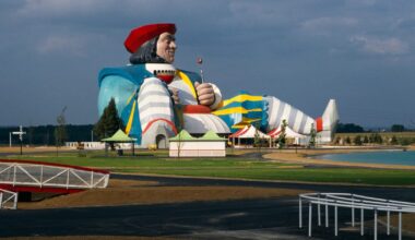 Macron’s team seeks Saudi funding for manga theme park near Paris – POLITICO