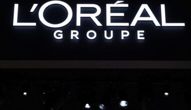Berenberg raises its price target on L'Oreal