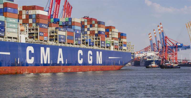 MacGregor Inks Hatch Cover Deal