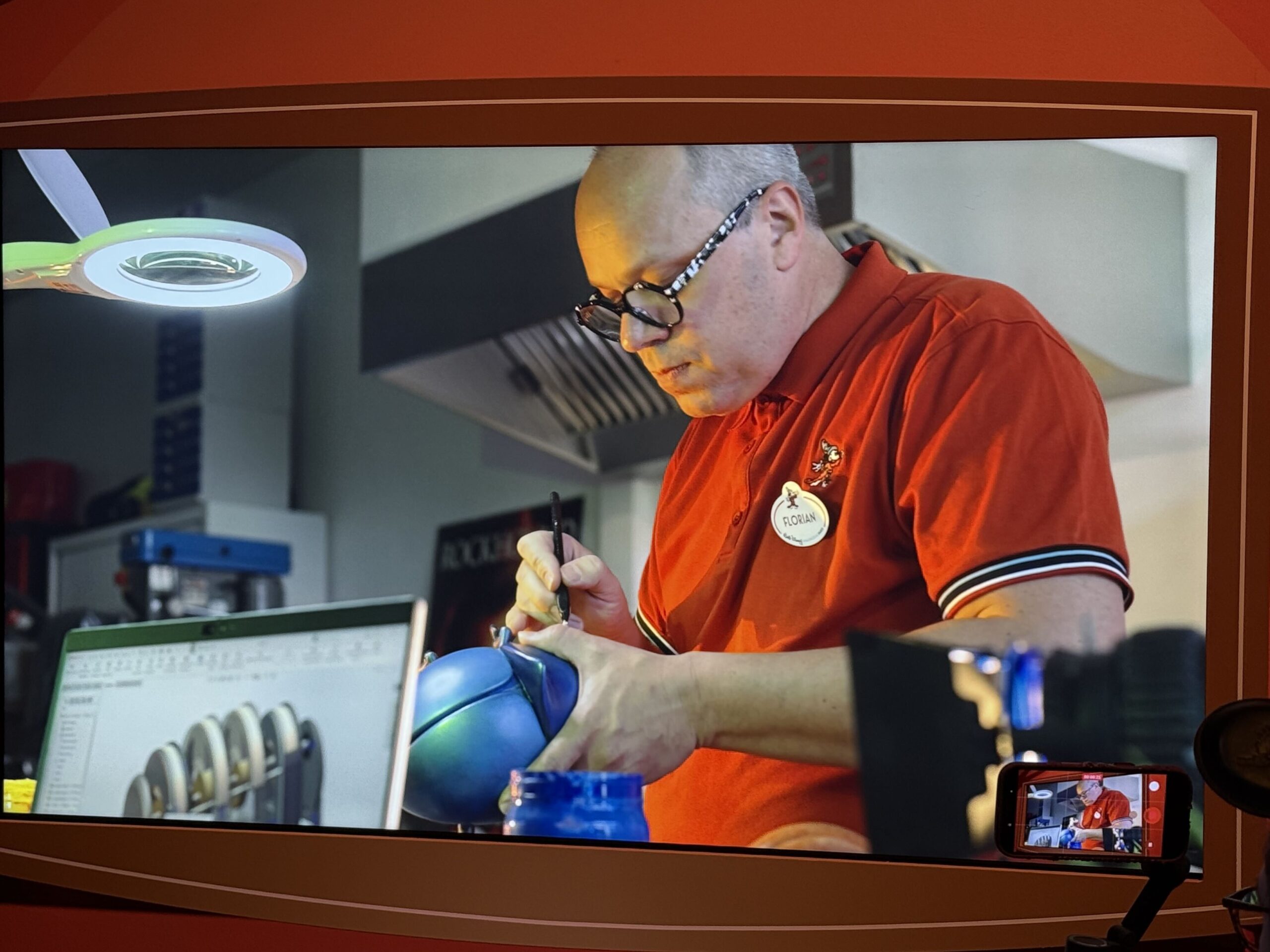 More Details of Ride Vehicle & Bugs Inside The Lion King Land at Disneyland Paris
