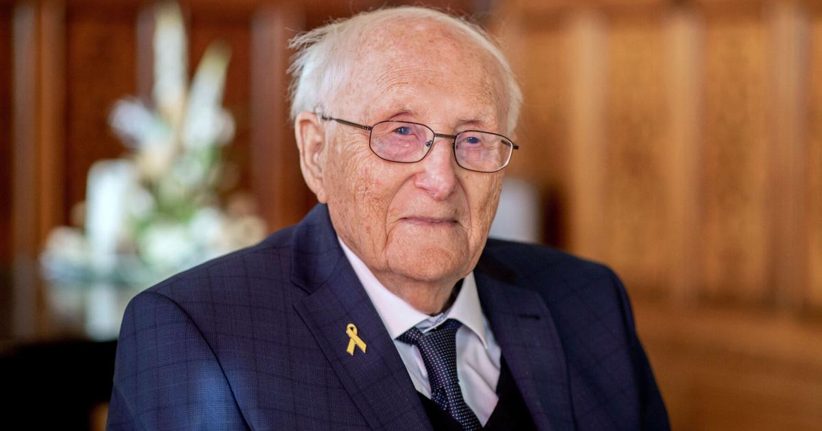Albrecht Weinberg, a Holocaust survivor who returned to Germany in his 80s, dies at 101 | World News
