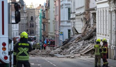 Three missing after apartment building collapses in eastern Germany