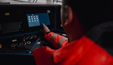 Vectron X: Siemens’ digital locomotive with apps, Smartscreen, and CarPlay-like operation