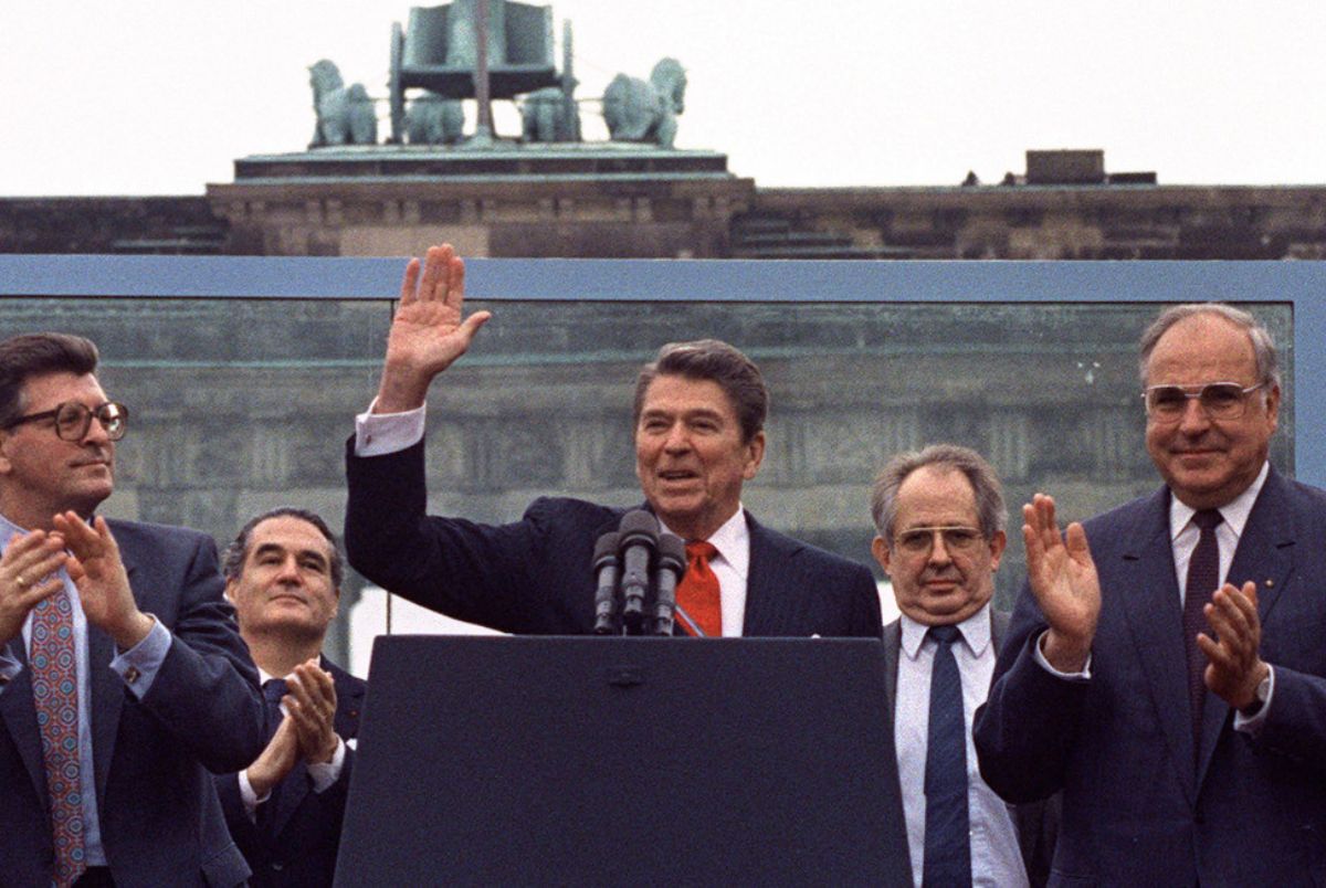 Reagan Tear Down This Wall Speech at Berlin Wall