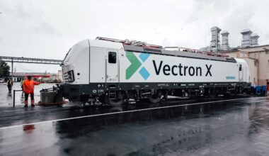 Siemens Officially Unveils Vectron X Locomotive
