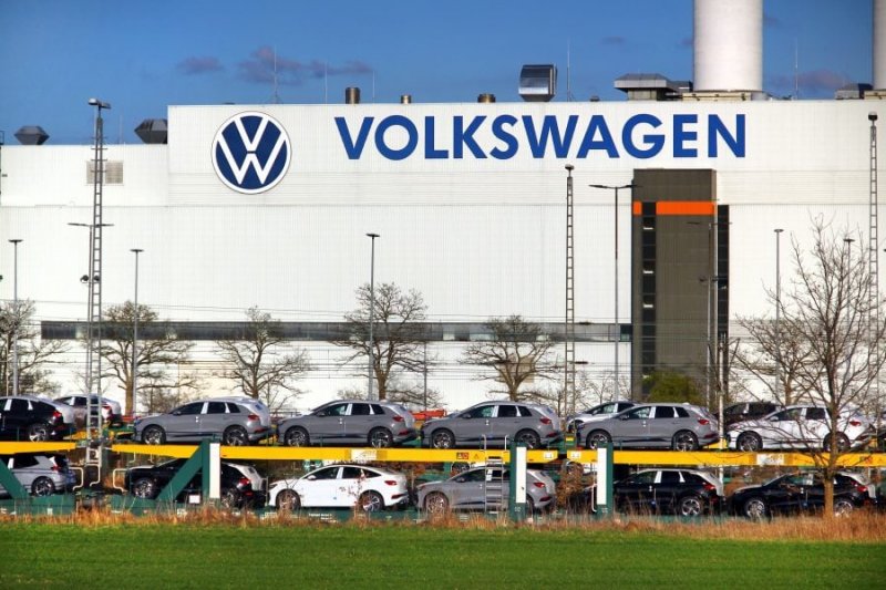 Volkswagen sales tumble as job cuts loom