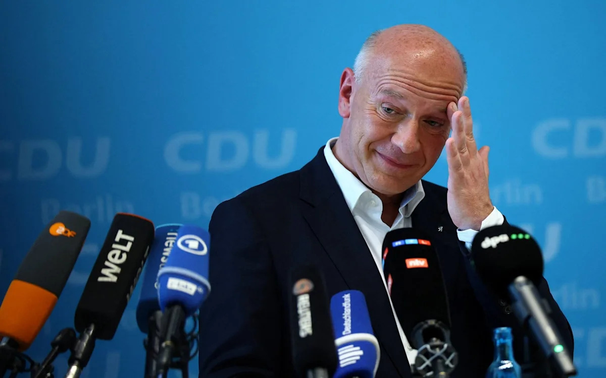 Berlin mayor quits re-election race after playing tennis during power cut