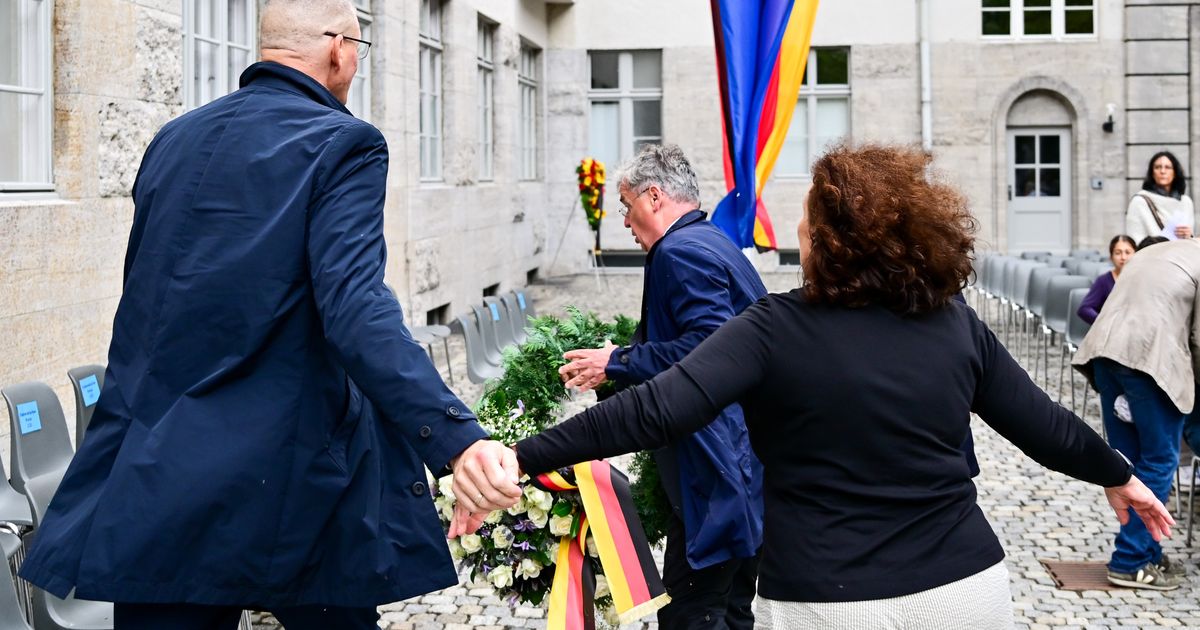 Descendant of Nazi opponent tries to remove far-right party's wreath at Hitler plot memorial event :: WRAL.com