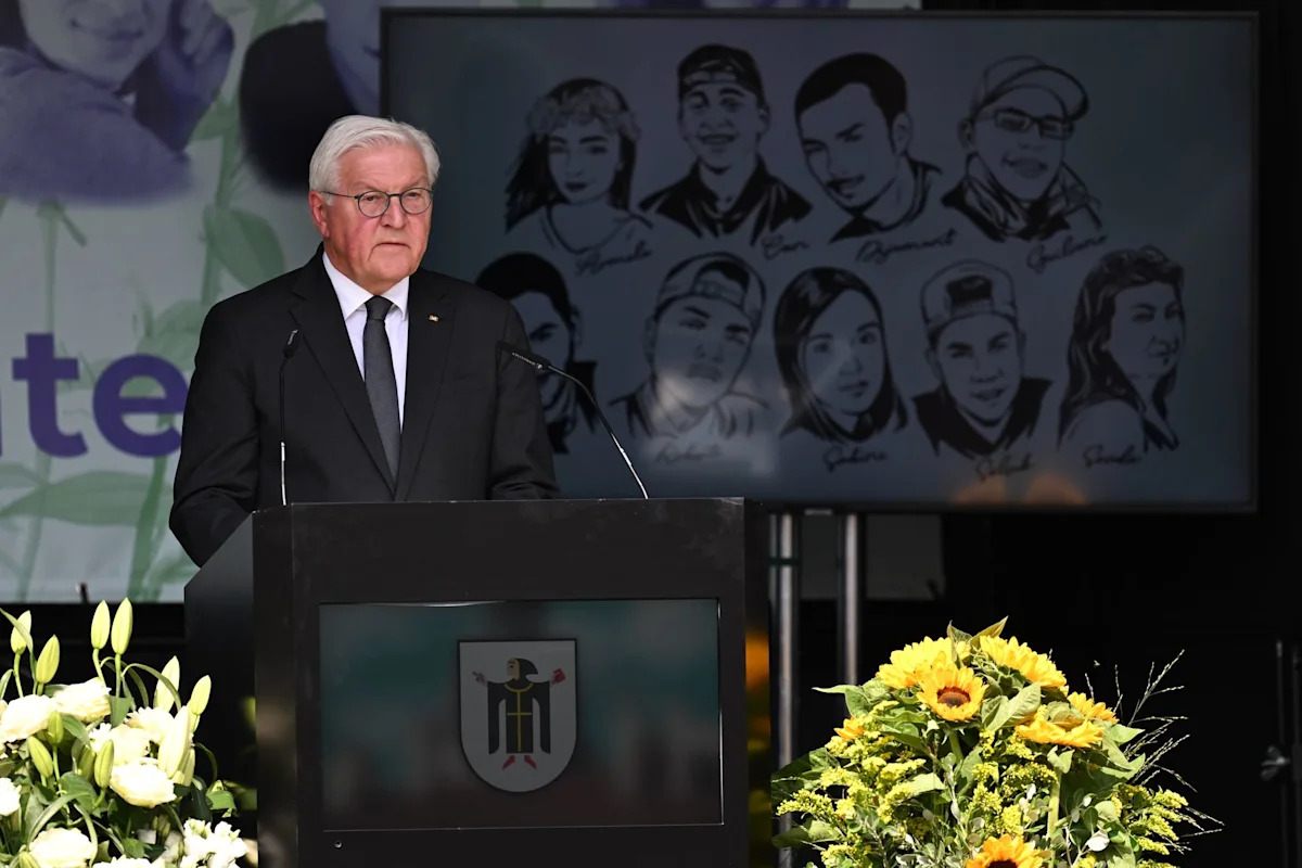 Steinmeier pays tribute to victims of 2016 racist attack in Germany