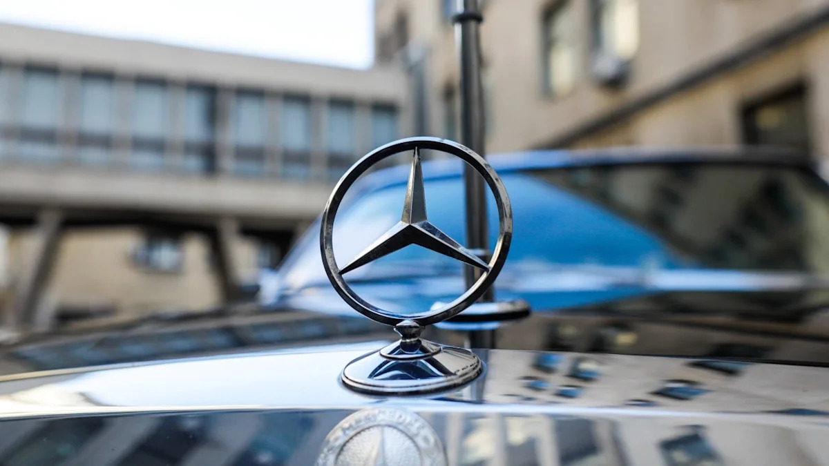 Mercedes wants higher threshold in US China ownership bill