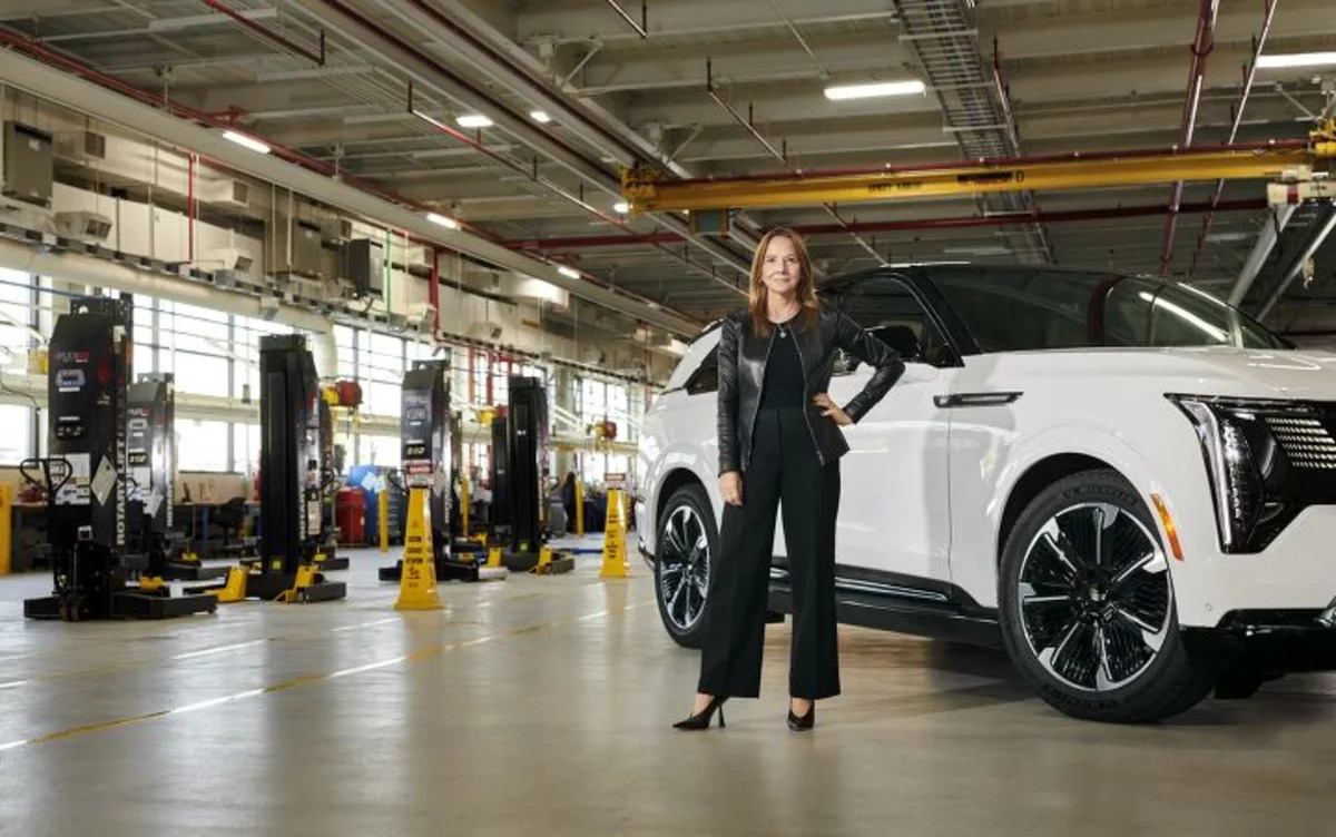 Government Says GM Is Gunning To Get Mercedes Banned From America