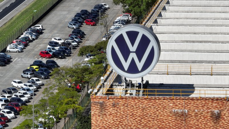 Volkswagen cuts revenue outlook amid tariffs, China pressure