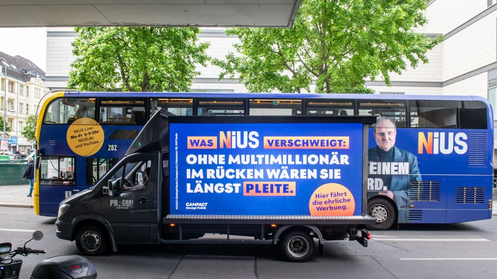 Berlin Court declares the city’s transport company must continue an advertising campaign for the far-right portal “Nius”