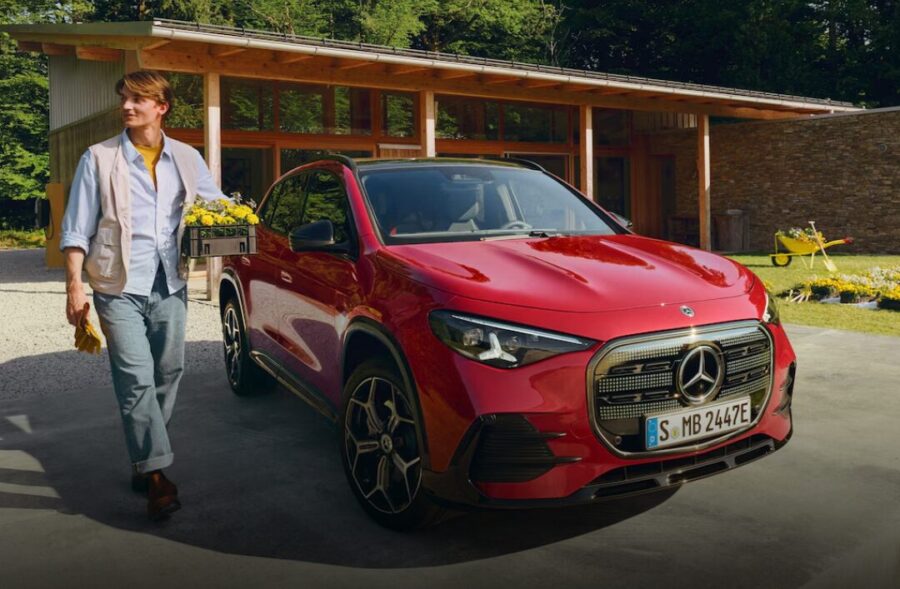 New Mercedes-Benz GLA Debuts – Here’s everything you must know!