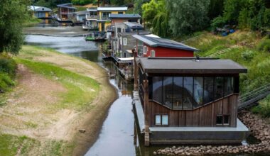 Dry, hot summers are putting Dutch dikes at risk and threatening German river trade | World