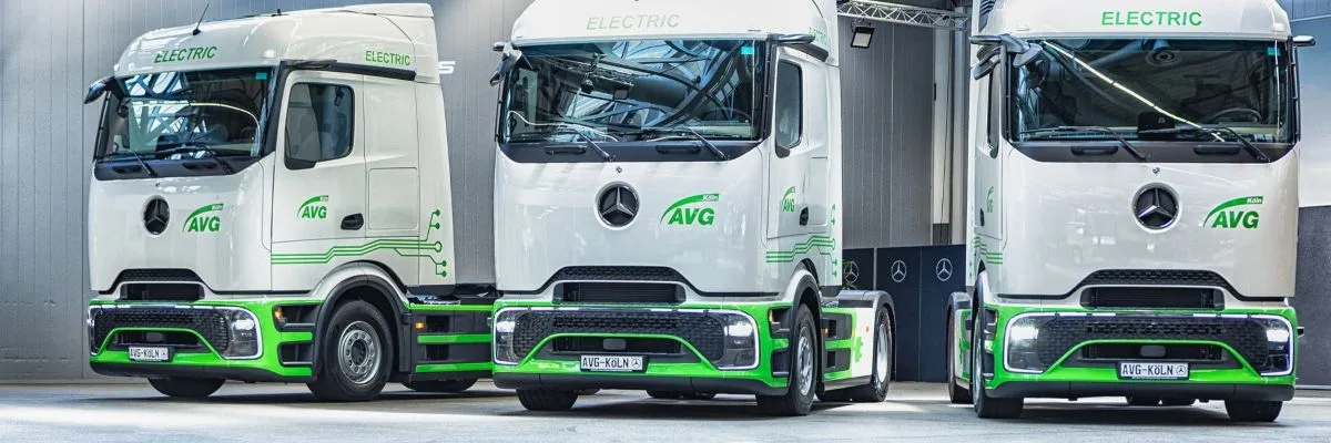 Mercedes-Benz Trucks Delivers Electric Tipper Tractors with 400 Mechanical Power Take-Off to AVG Köln
