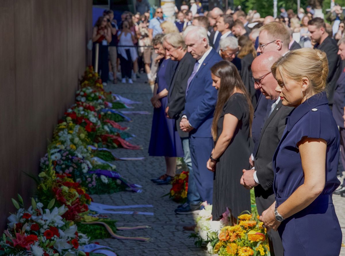 Germany commemorates construction of Berlin Wall 65 years ago
