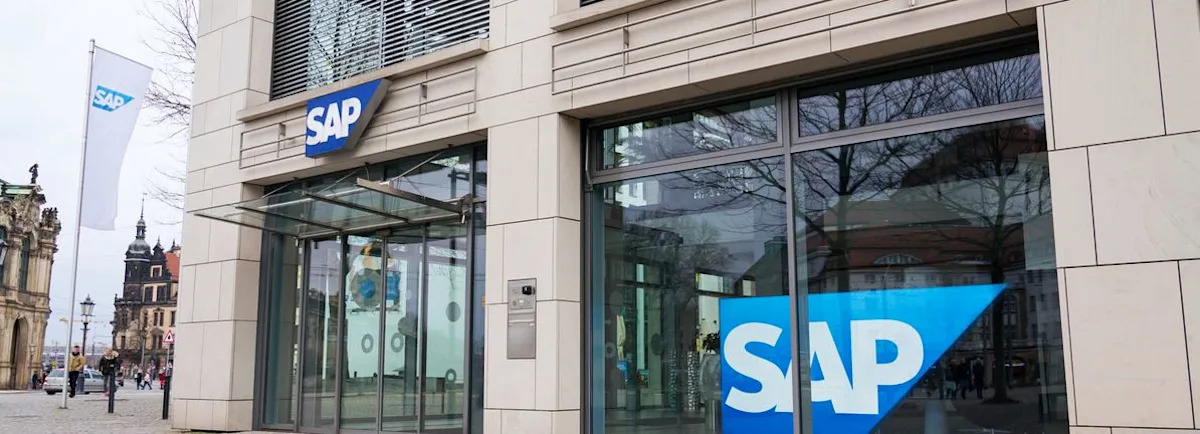 What Do SAP (XTRA:SAP) Security Patches And Supply Chain Awards Mean?