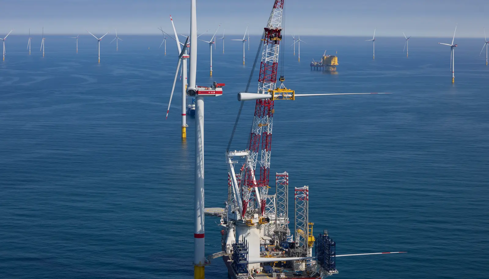 offshore wind farm: All wind turbines now installed