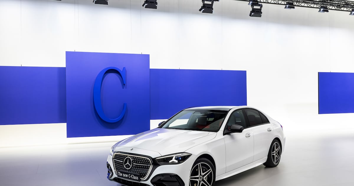 Updated Mercedes-Benz C-Class unveiled