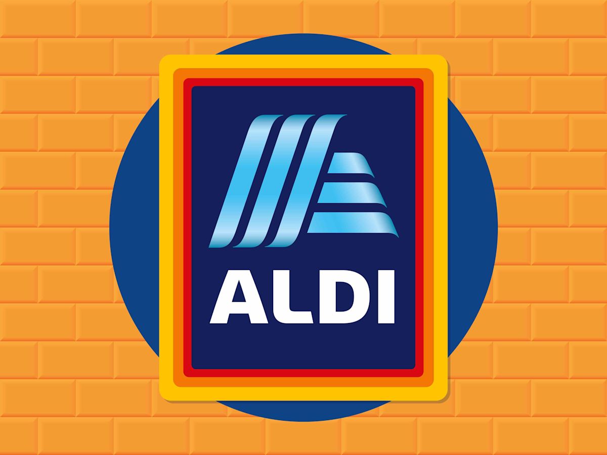 Aldi Is Giving Oreo a Run for Its Money With 2 All-New Cookies