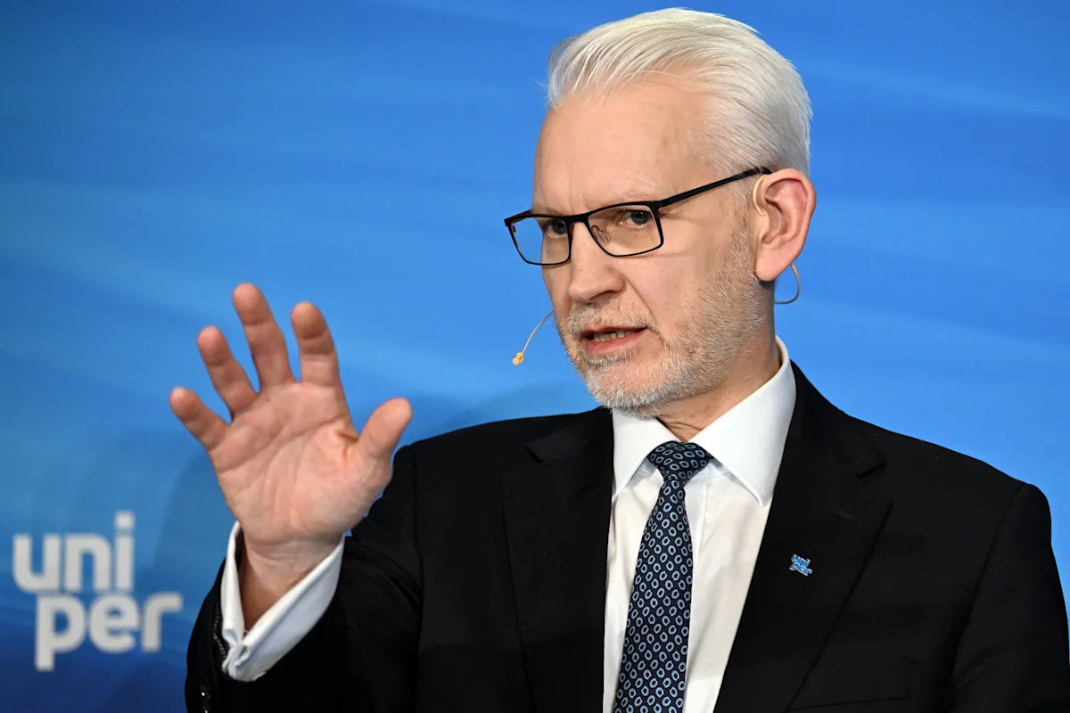 Germany's Uniper to establish data centres at power plant sites