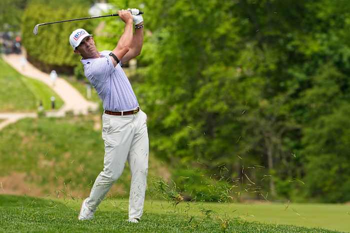 Miles Russell qualifies for the US Open at age 17 with Tiger Woods' son on the bag