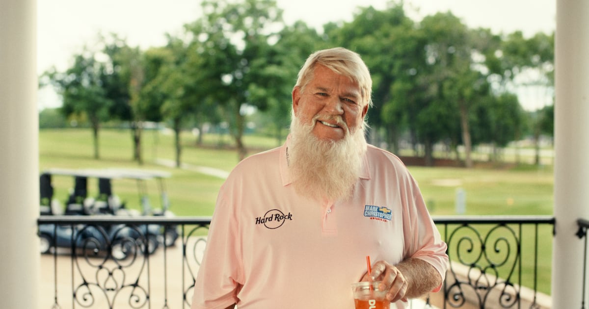 Golf-themed promotion by Dunkin' includes new drinks