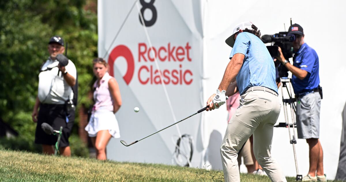 Cameron Young shares 2nd-round lead at Rocket Classic with a 61