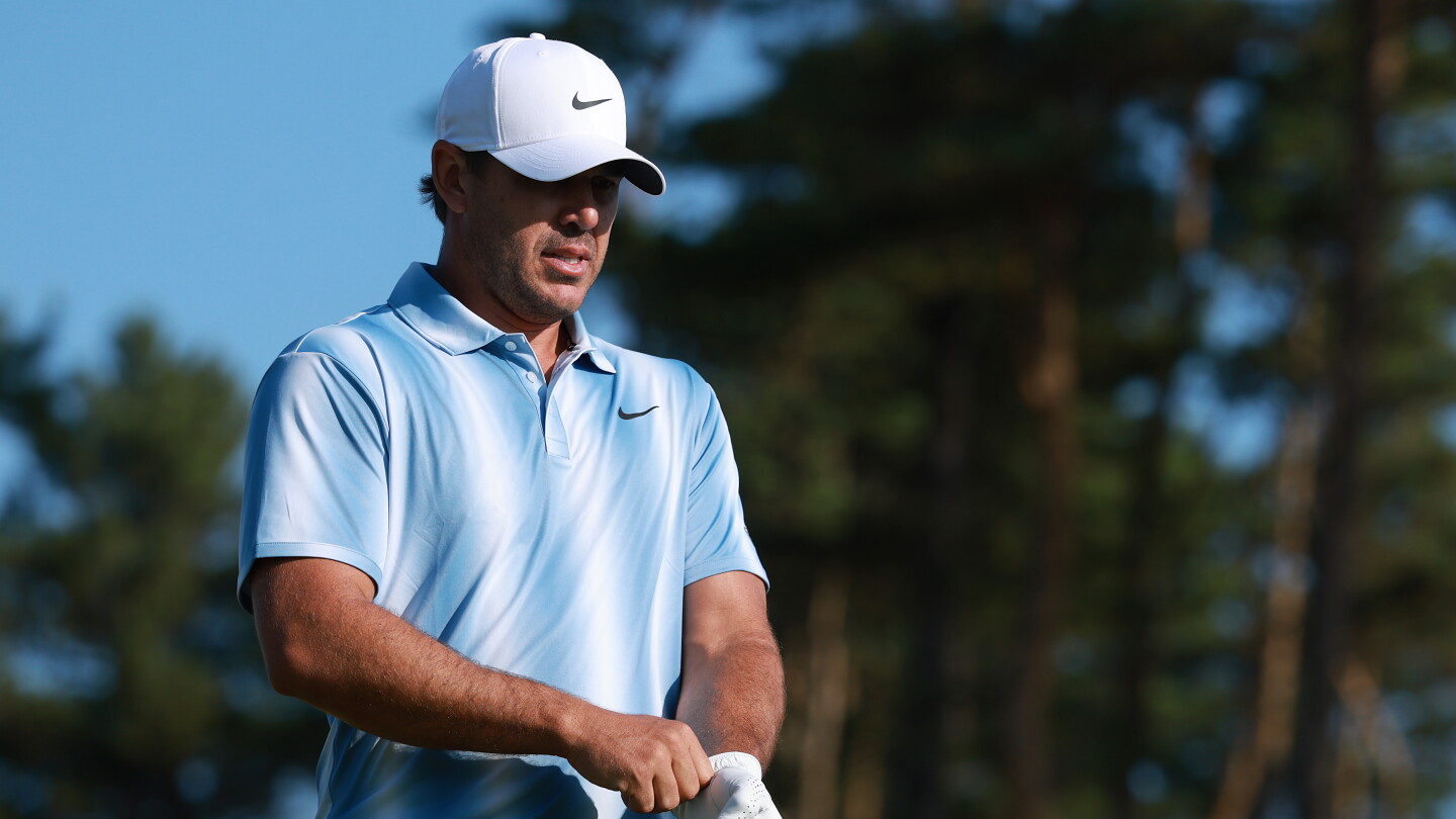 Short misses keep Brooks Koepka from 'very, very good round' at Scottish Open