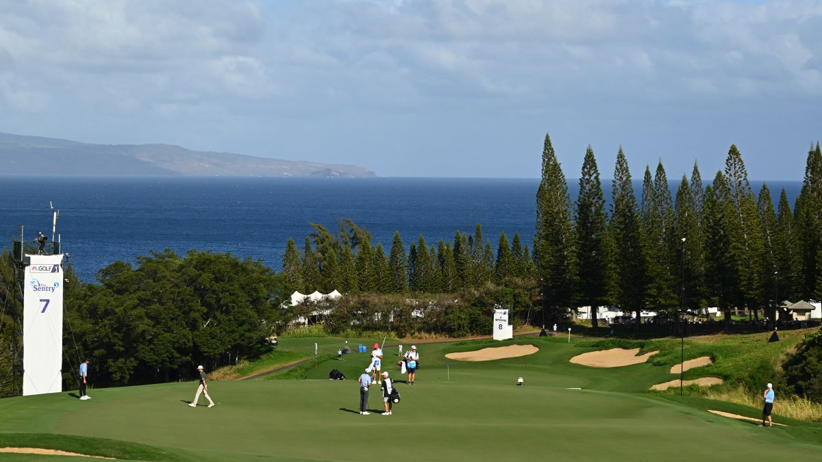Brown grass cost a famed golf course a big tournament and highlighted Hawaii water problems – NBC Los Angeles