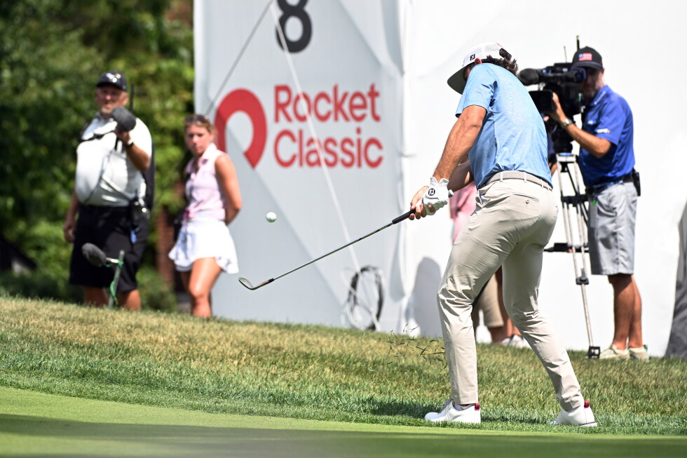Cameron Young shares 2nd-round lead at Rocket Classic with a 61