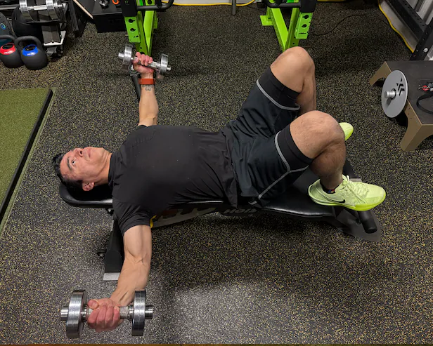 Get stronger and hit it farther without moving? Yep, here's a great way to power up your golf game and avoid injuries | How To Play Golf