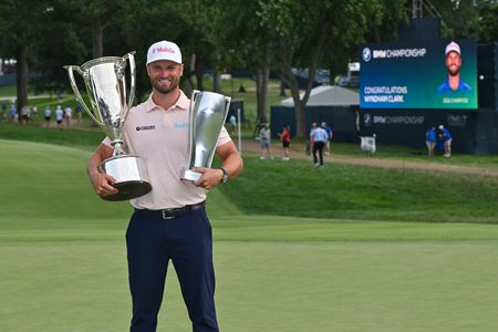 Root for him or not, Wyndham Clark ups his game for Tour Championship